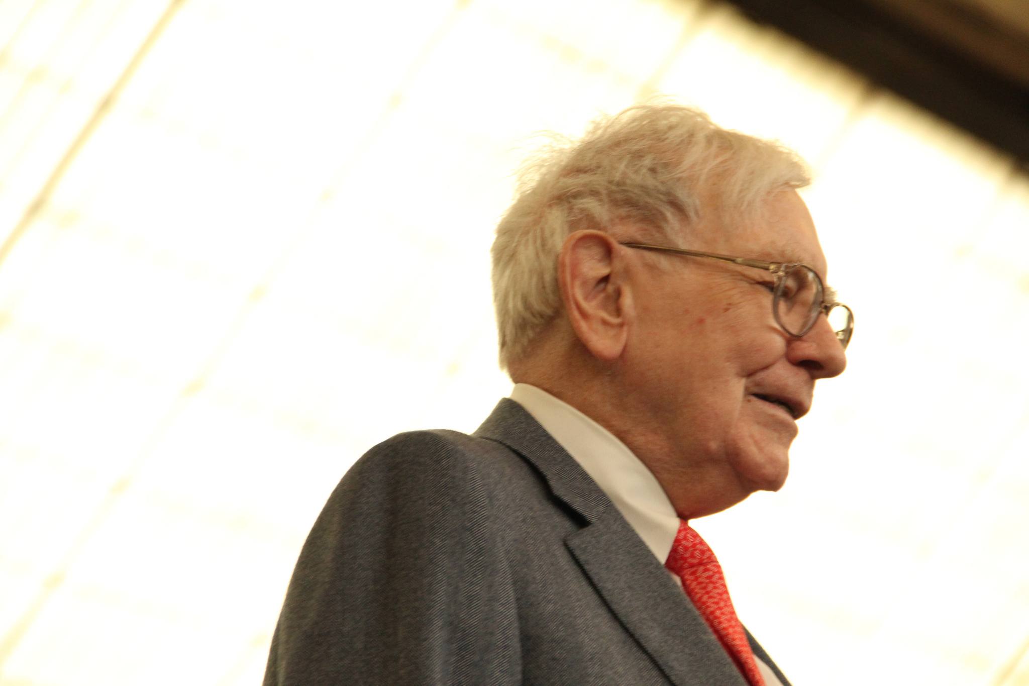 8 Things Warren Buffett Did To Make $53,000 By Age 16