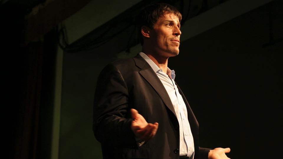 10 Amazing Life Lessons I’ve Learned from Tony Robbins