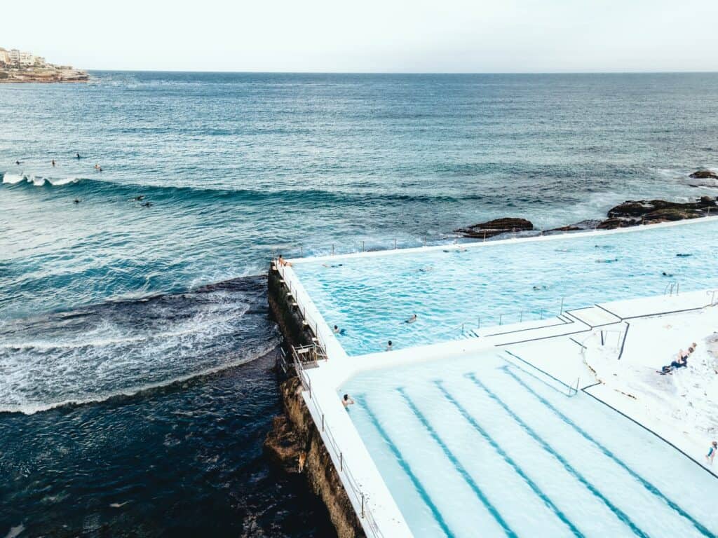 20 of the Most Amazing Swimming Pools in the World