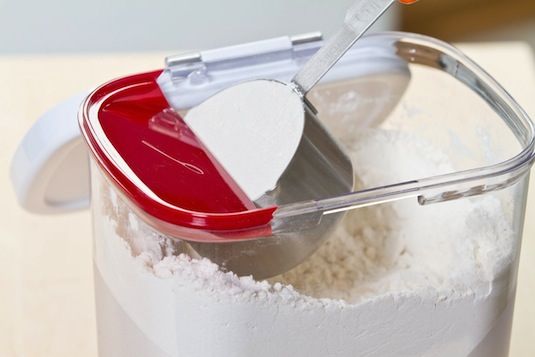 50-Useful-Kitchen-Gadgets-You-Didnt-Know-Existed-flour