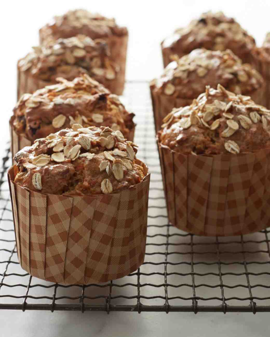 martha-bakes-healthy-morning-muffin-cropped-025-d110936-0614_vert