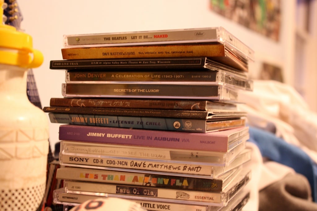 24 Wonderful DIY Ideas To Do With Old CDs