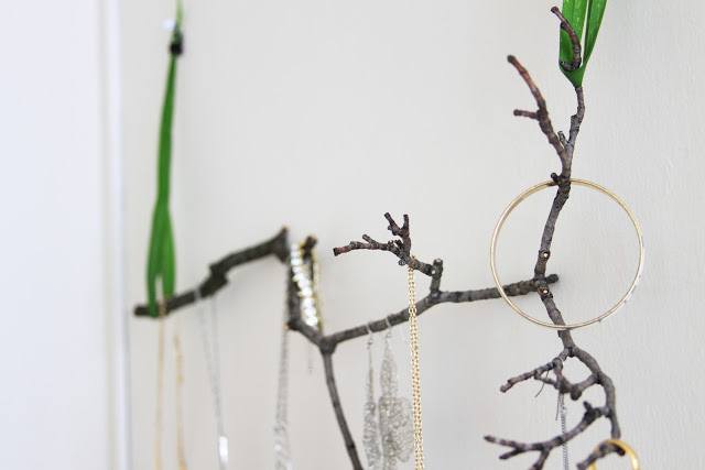 Branch Jewelry Hanger