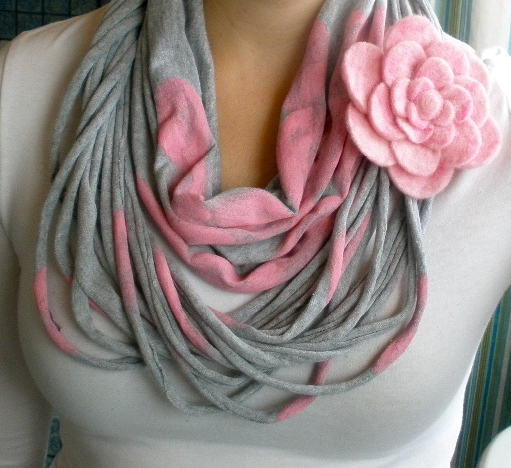 Watch How To Make Your Own Scarf With Old T-shirts