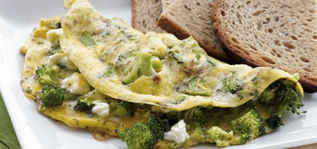 breakfastbroccoli-feta-omlet-1991656-x-720x340