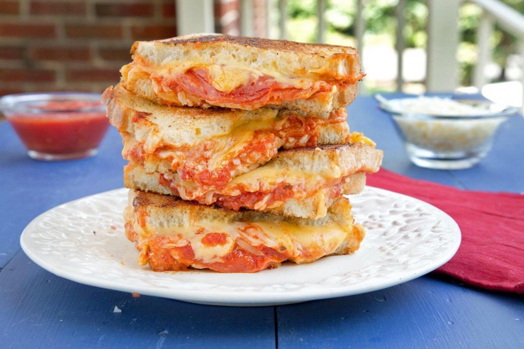 Pepperoni-Pizza-Grilled-Cheese-4-1024x682