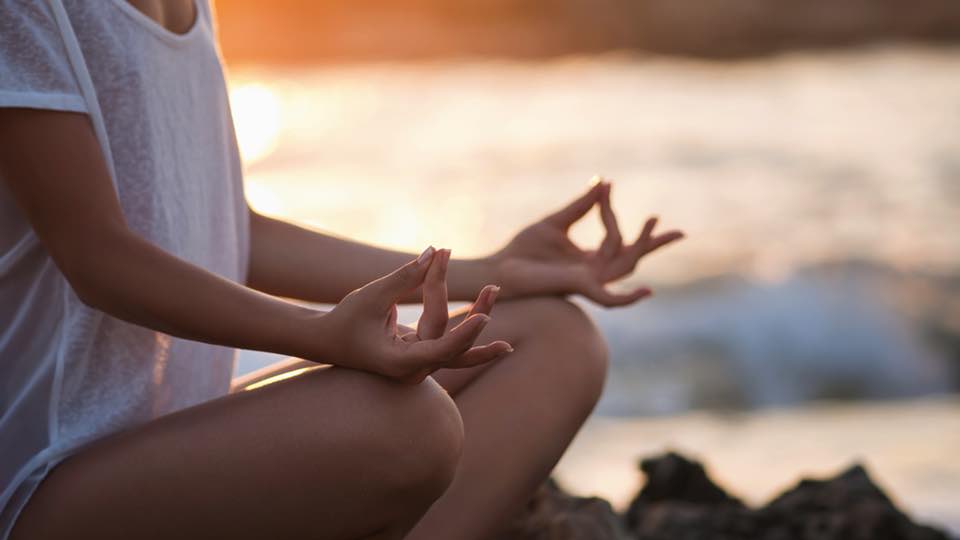 8 Delightful Benefits Only People Who Meditate Would Know