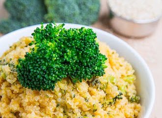 Cheesy Broccoli Quinoa 500 4620