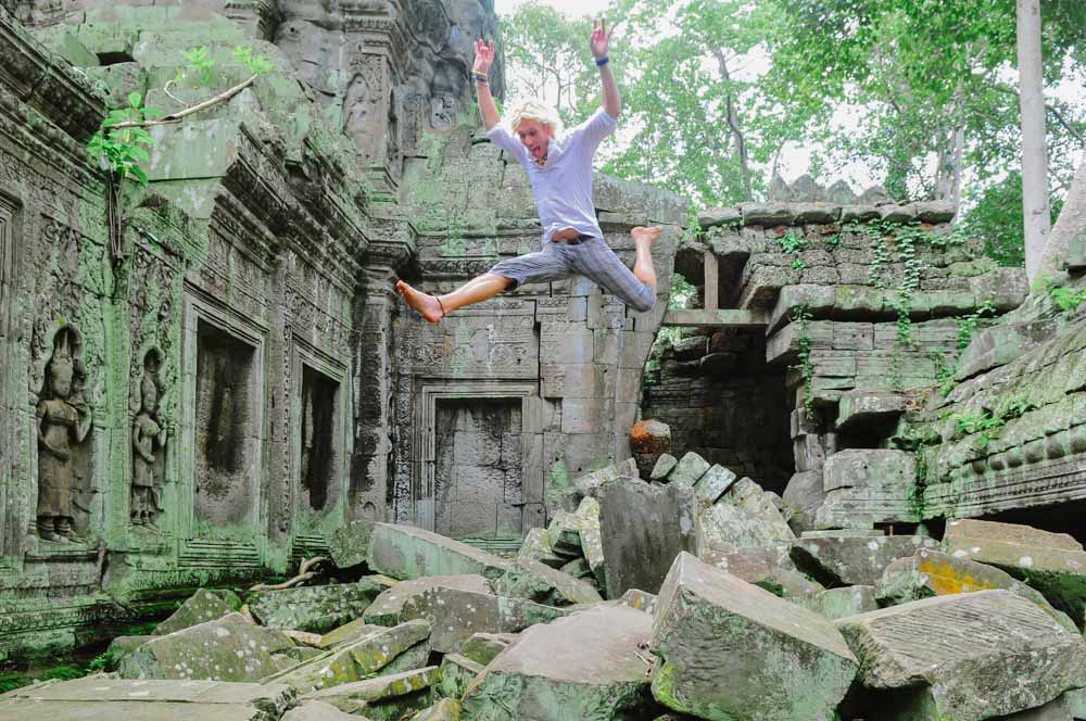 http://stokpic.com/project/man-jumping-in-old-temple-ruins/