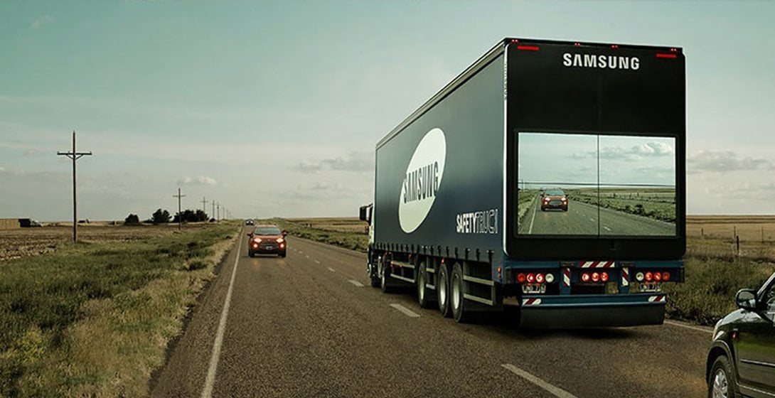 Samsung Invents A Screen On The Back Of Trucks To Show The Road Ahead