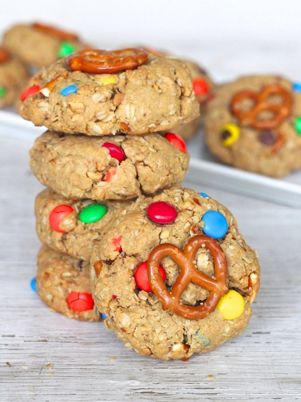 monster pretzel cookies // 18 fabulous cookie recipes to satisfy your sweet tooth