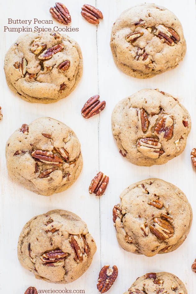 buttery pecan pumpkin spice cookies // 18 fabulous cookie recipes to satisfy your sweet tooth