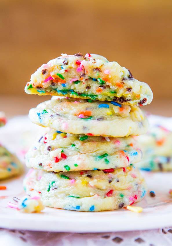 softbatch funfetti cookies // 18 fabulous cookie recipes to satisfy your sweet tooth