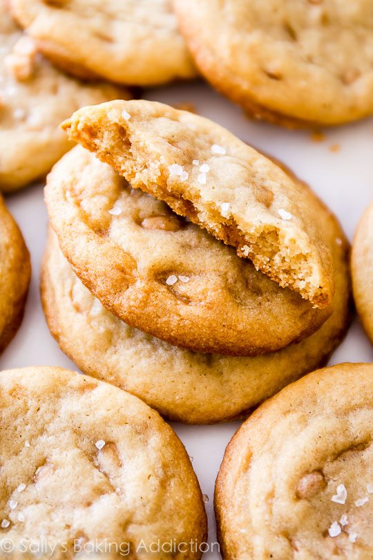 salted vanilla toffee cookies // 18 fabulous cookie recipes to satisfy your sweet tooth