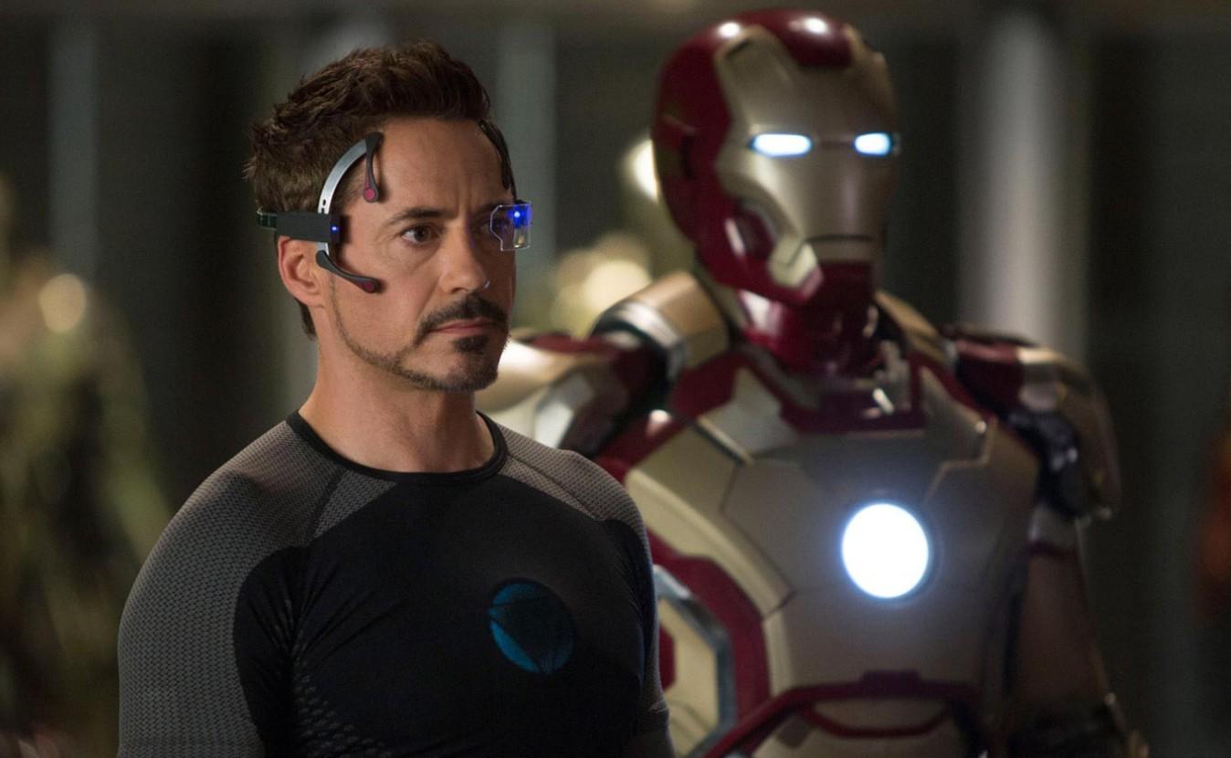 Iron-Man-3-Tony-Stark-suit-Review-Poster-2