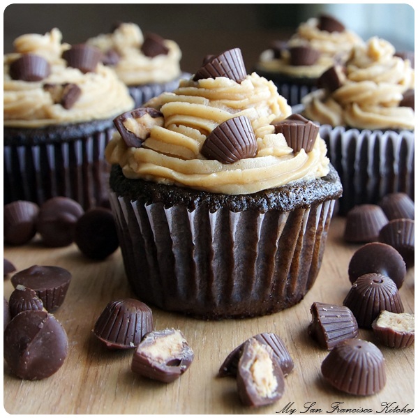 peanut-butter-cupcakes-r