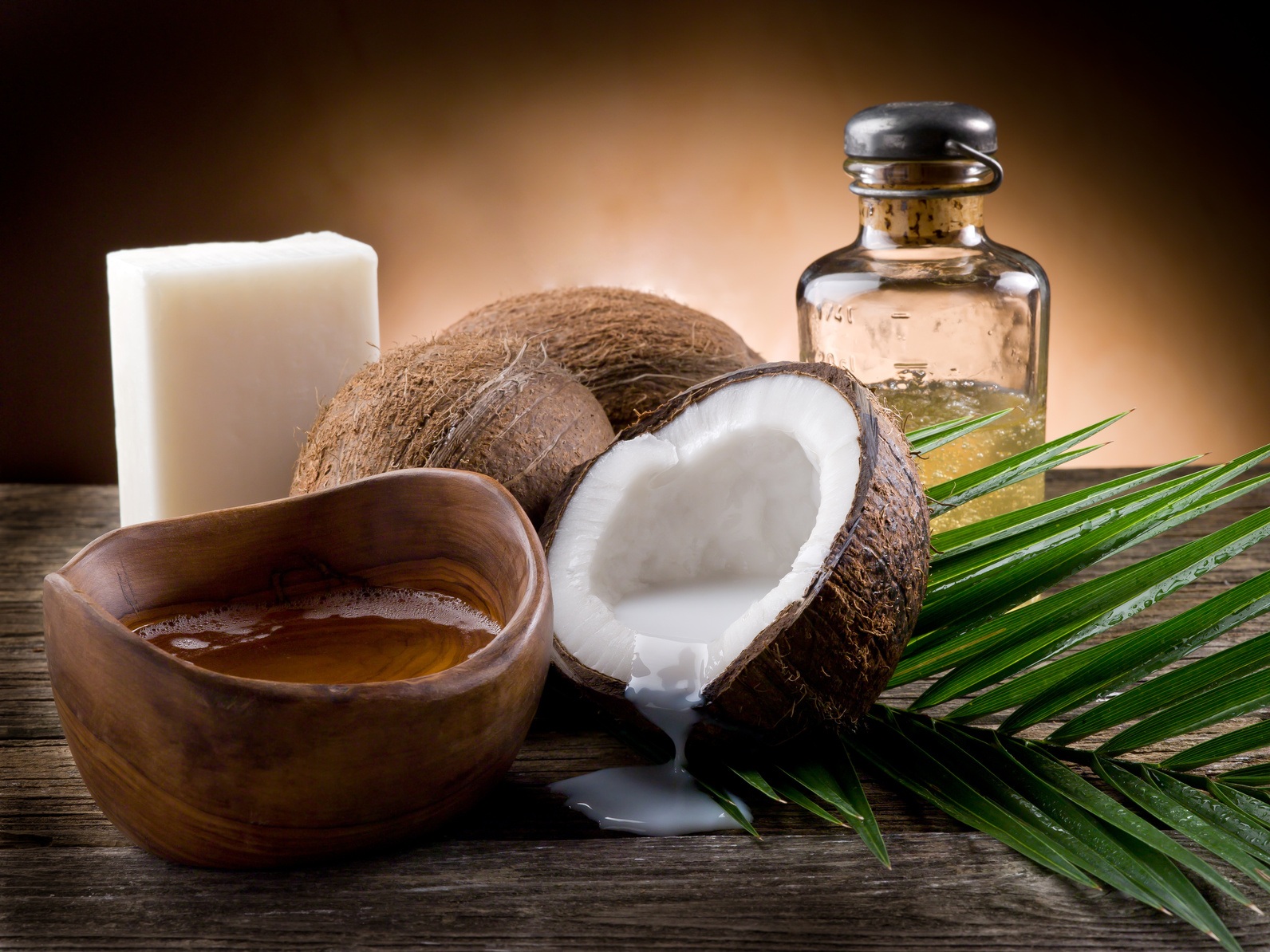 5 Scientific Reasons Why You Should Use Coconut Oil