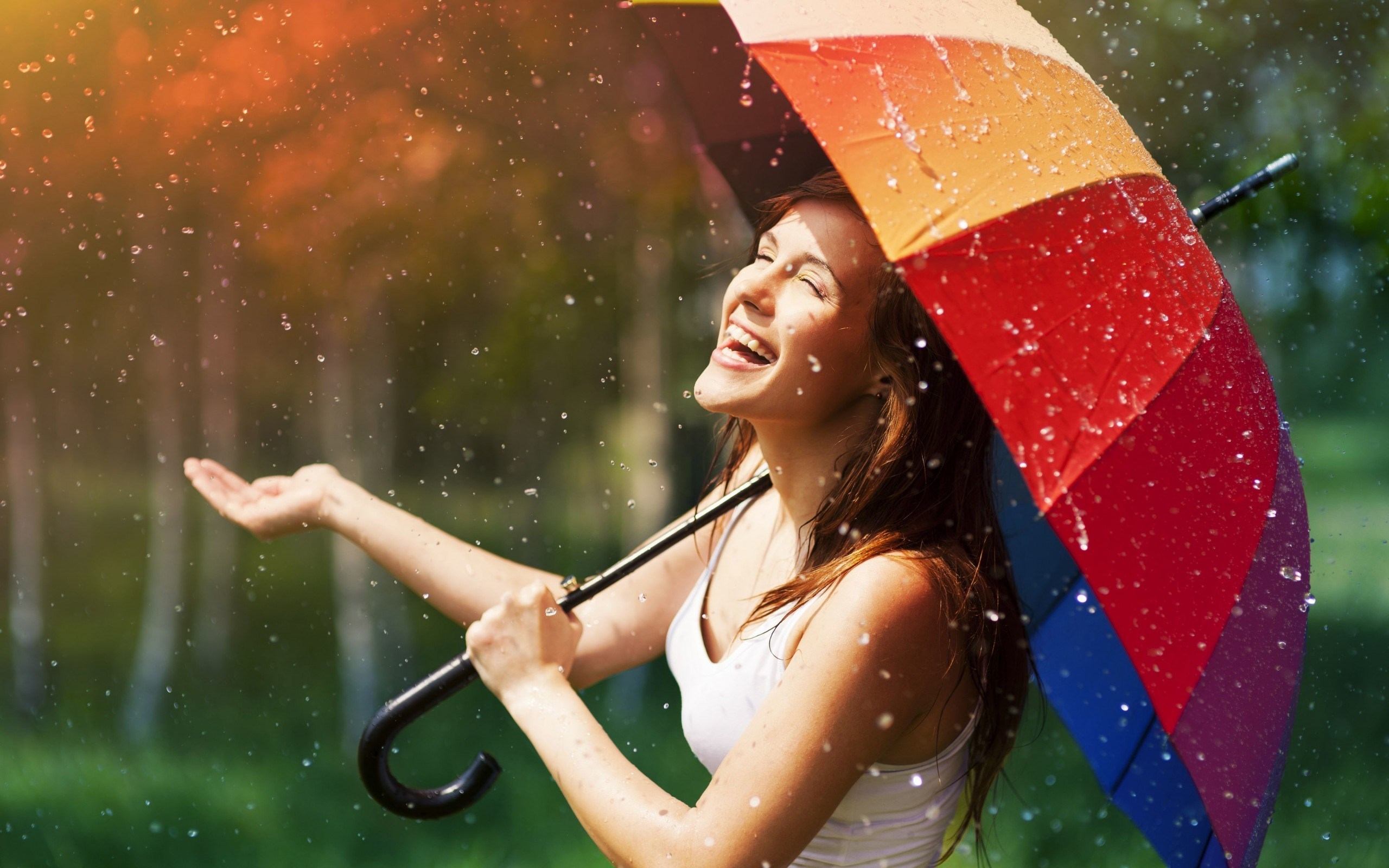 7 Reasons Why People Who Enjoy The Rain Are Happier In Life