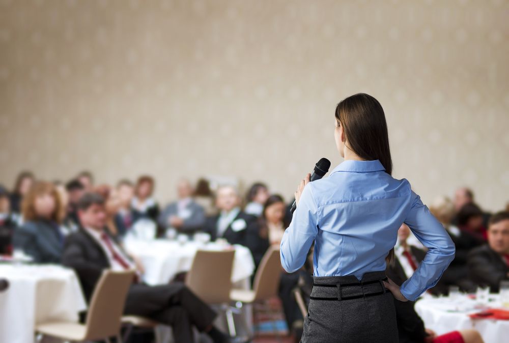8 Tips For Becoming A More Confident Public Speaker