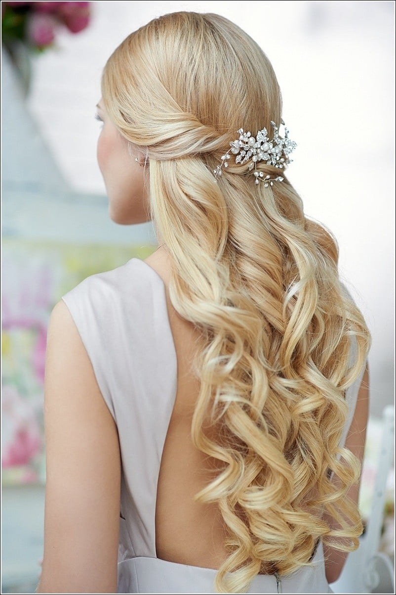 10 Stunning Bridal Hairstyles for Winter Weddings