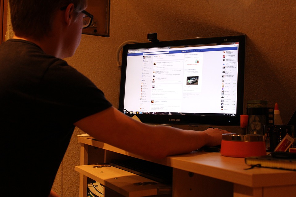 Science Explains Why You Keep Getting Unfriended On Facebook