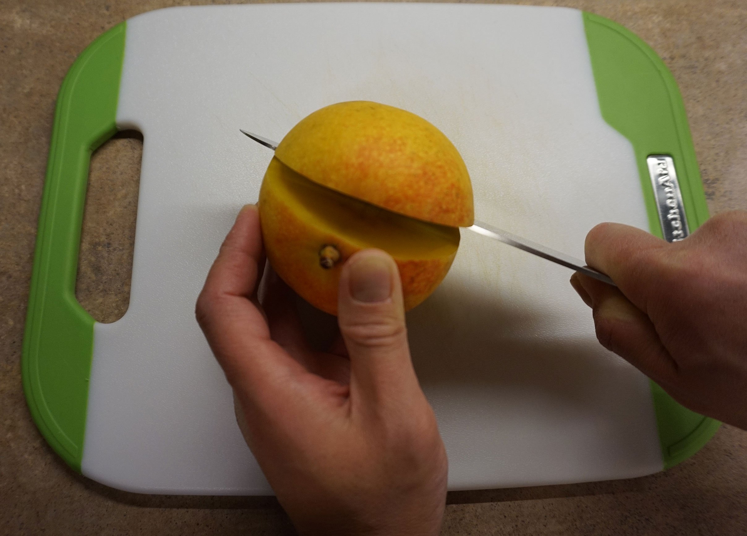 how to cut a mango in under one minute 