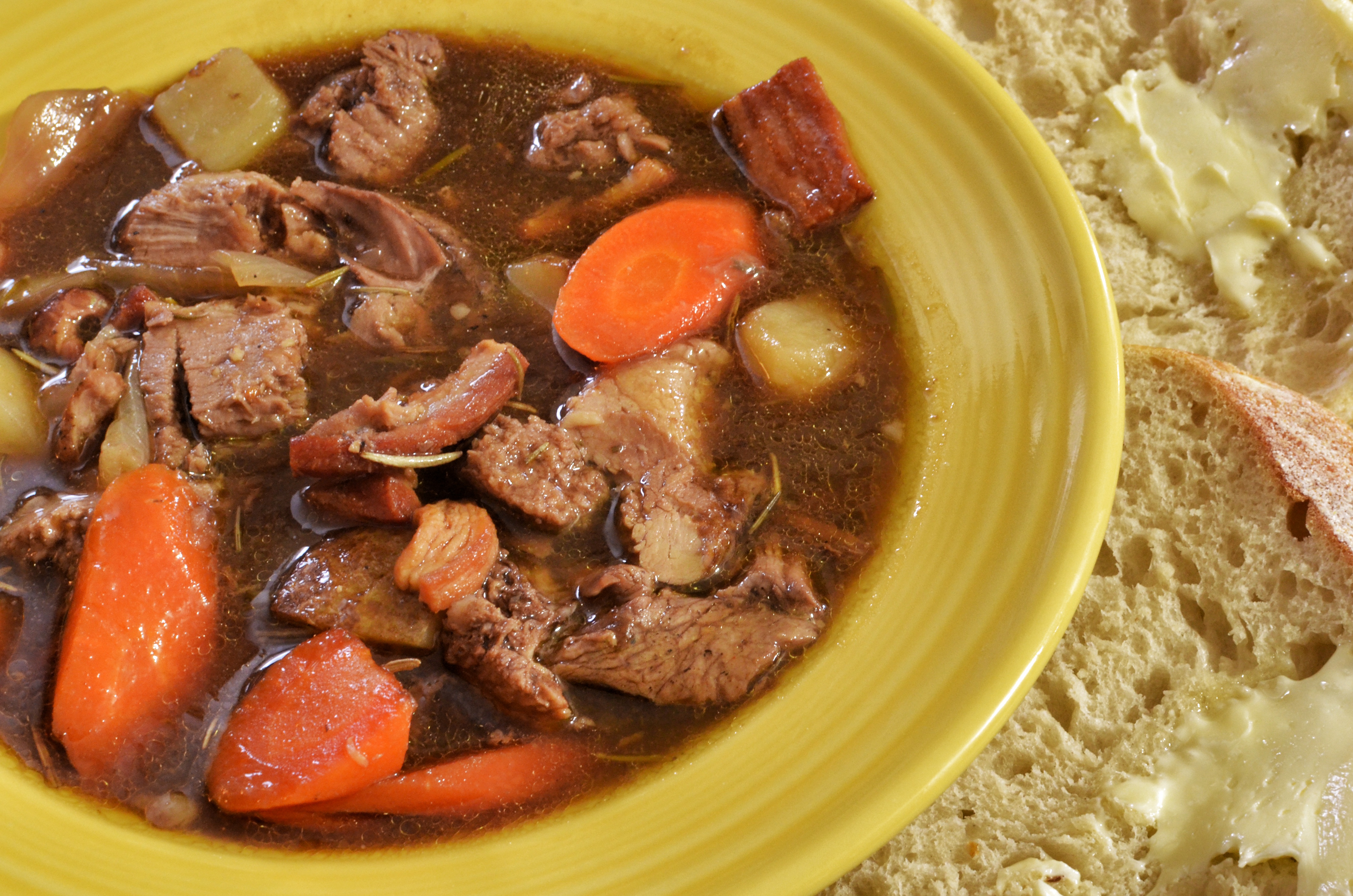 27 Unmissable Slow Cooker Recipes For This Fall