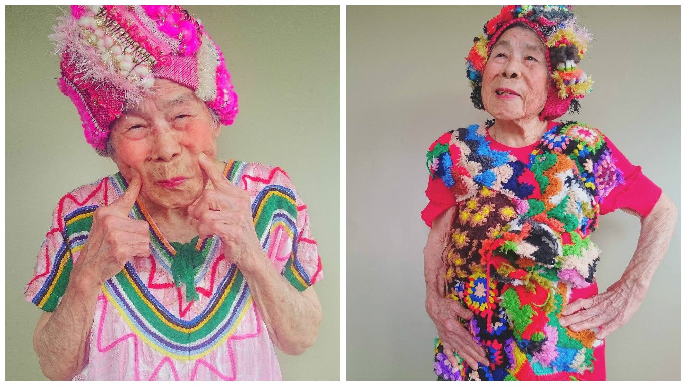 12 Photos Of A 93-Year-Old Grandma Who Models Her Granddaughter’s Clothes
