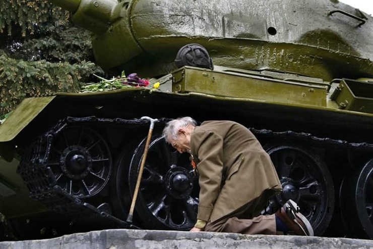 old man and the tank