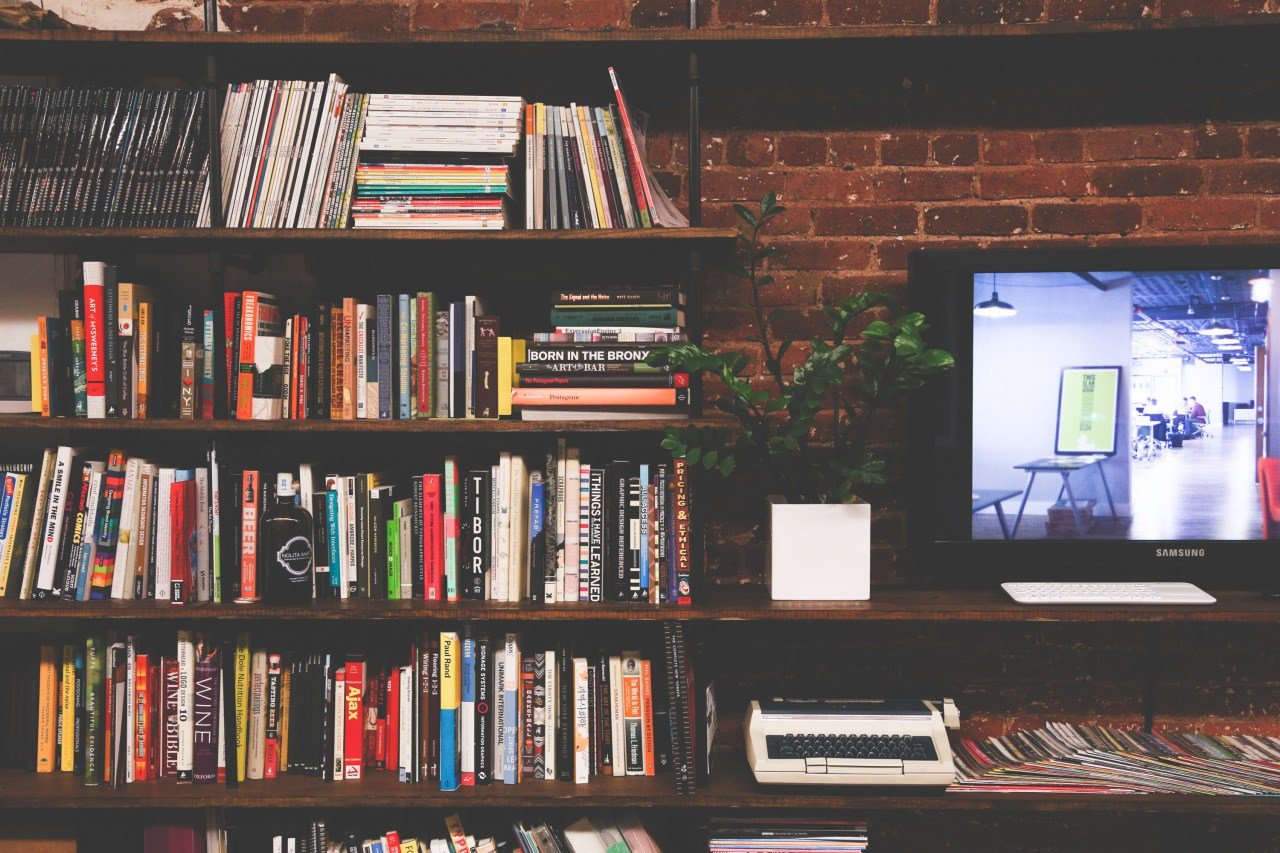25 Books Digital Marketers Need to Read