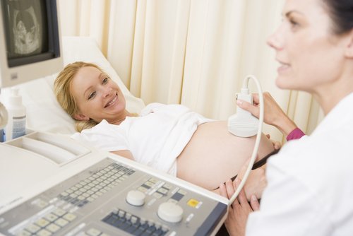 ultrasound_doctor_pregnancy_1