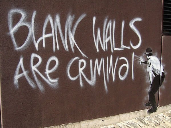 banksy-graffiti-street-art-blank-walls-criminal