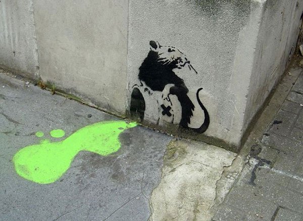 banksy-graffiti-street-art-rat-toxic