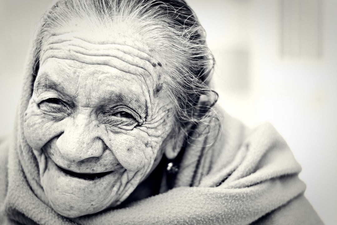 happy old woman Ismael Nieto