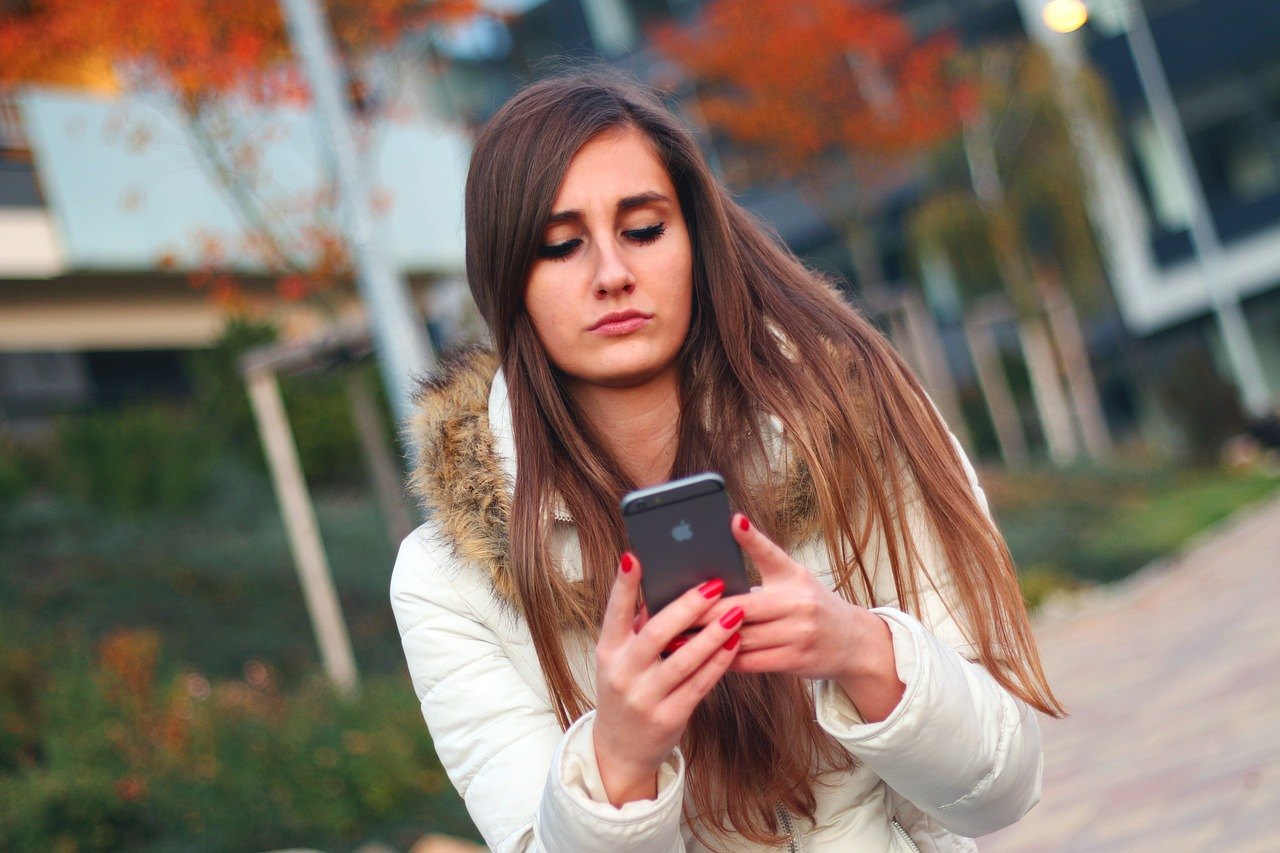 6 Big Texting Mistakes You Need to Stop Making Right Now