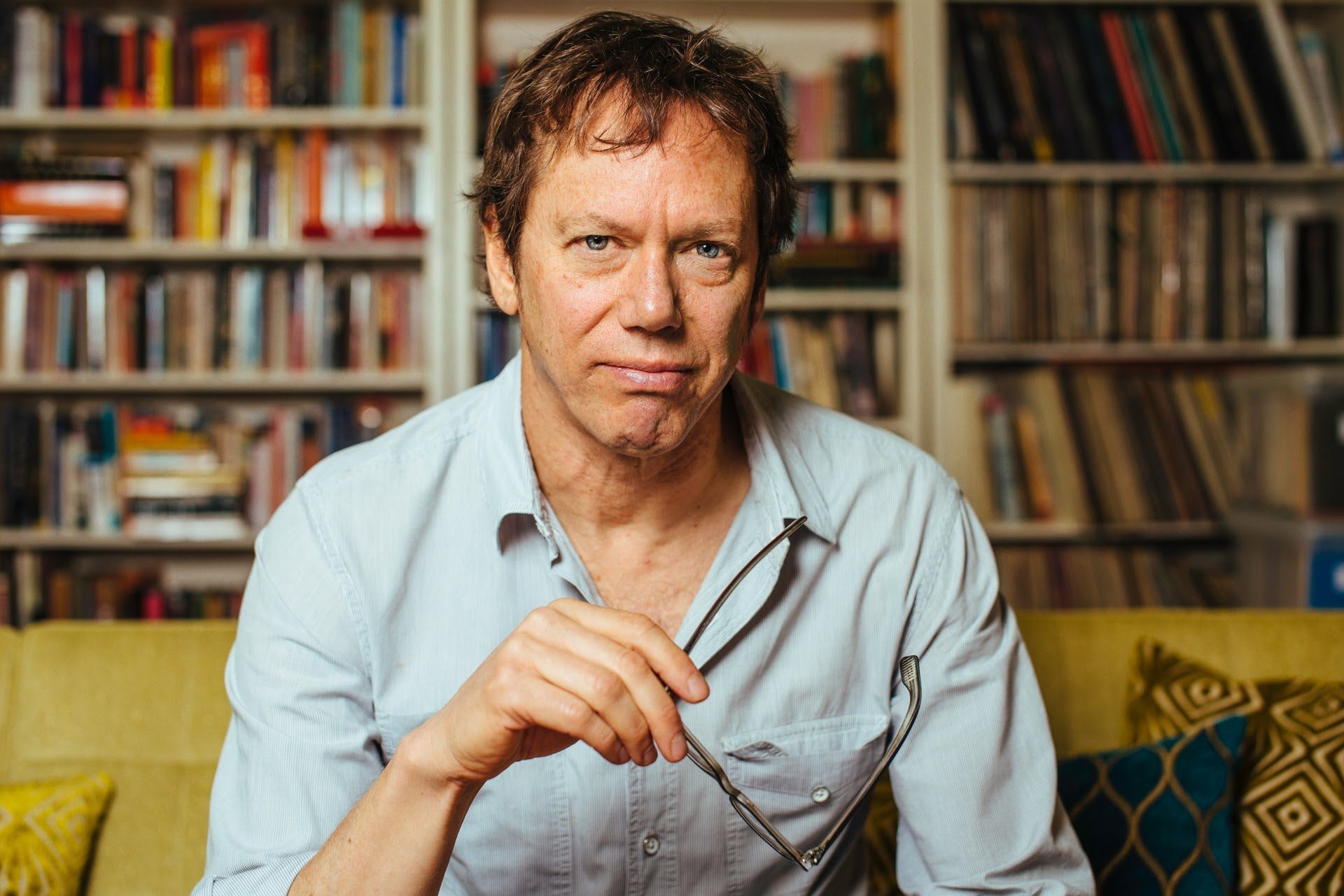 Robert Greene on Embracing Loneliness and Dealing with Power