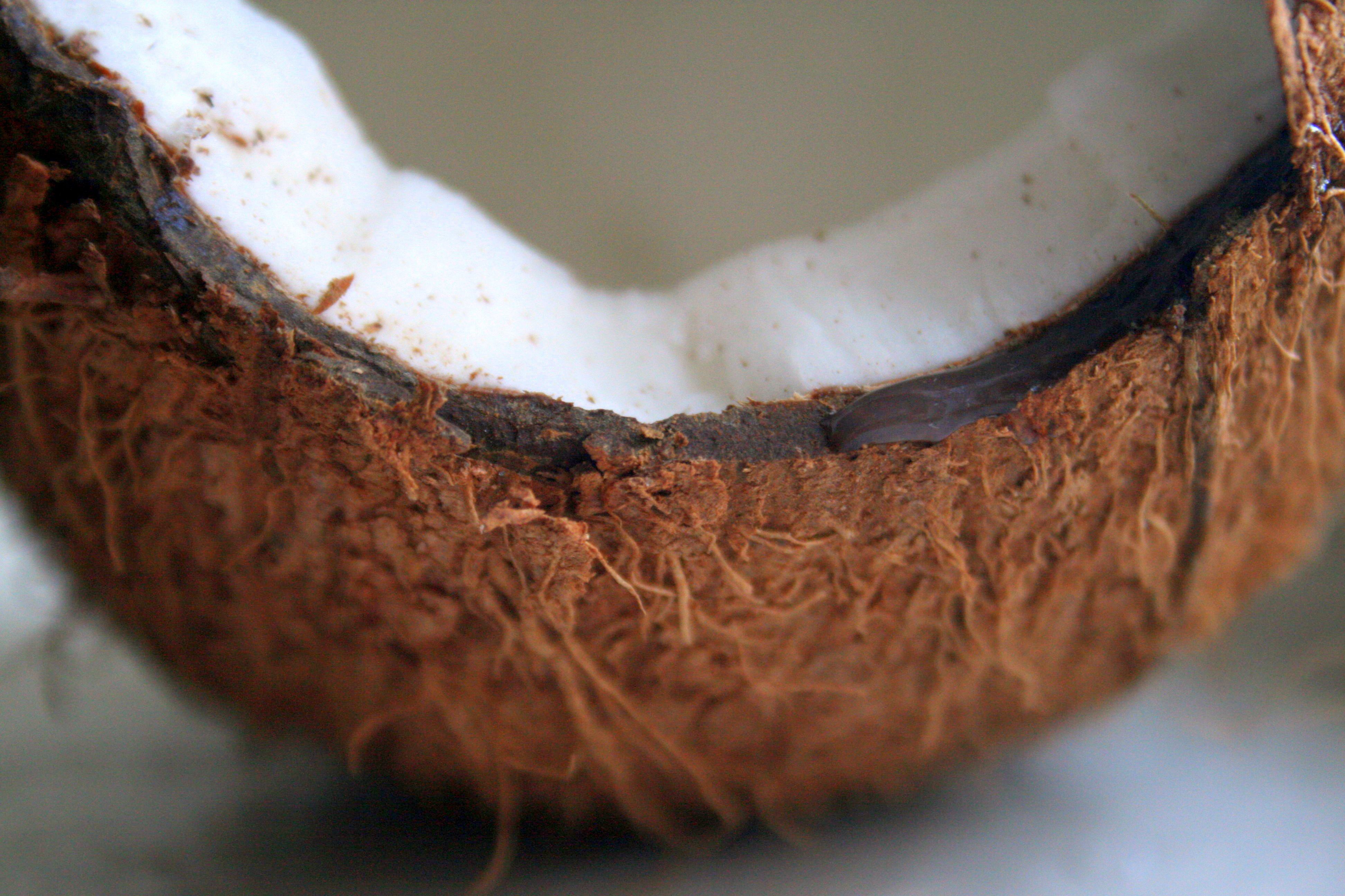 10 Surprising Uses For Coconut Oil