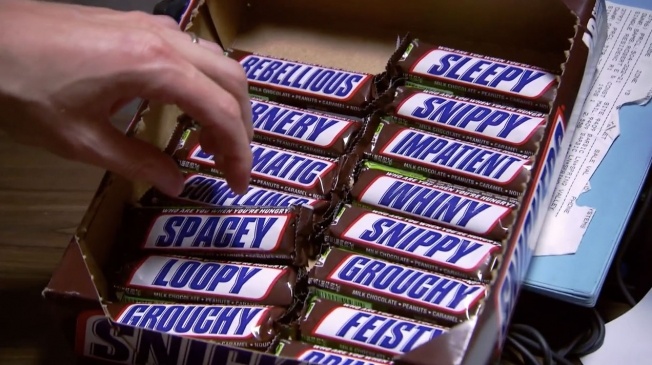 snickers-hunger-bars-final-hed-2015