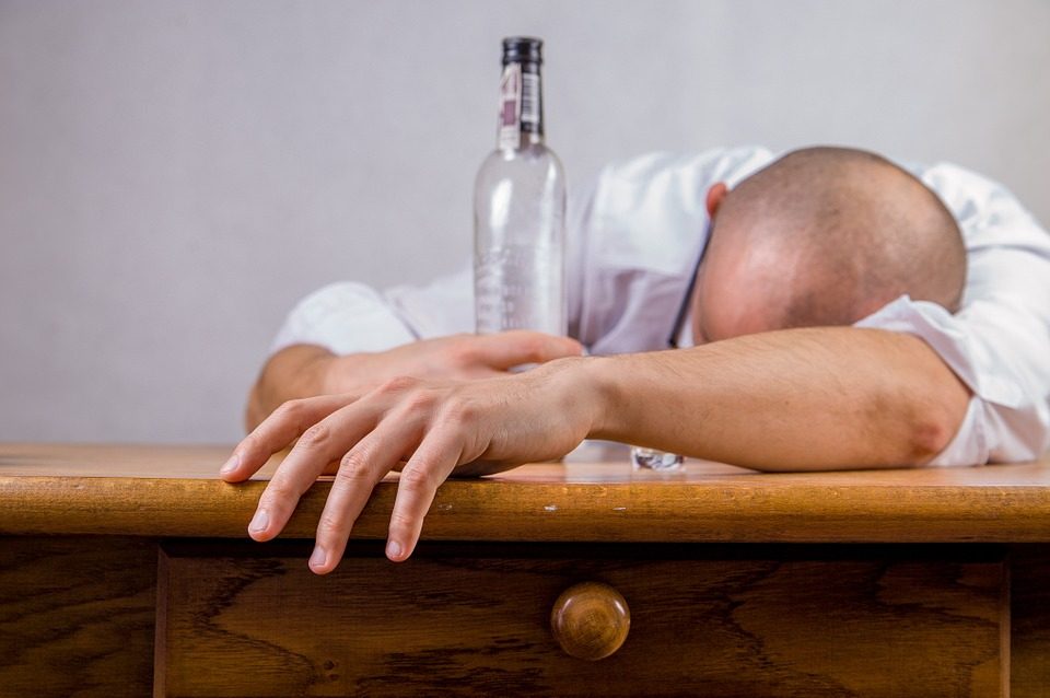 Withdrawal Stages for Those Who Have a Physical Dependency on Alcohol