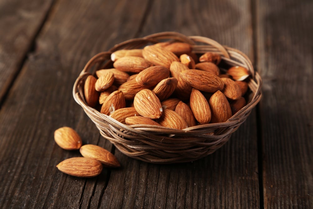 10 Benefits of Almonds That Will Surprise You (+Healthy Recipes) - Lifehack