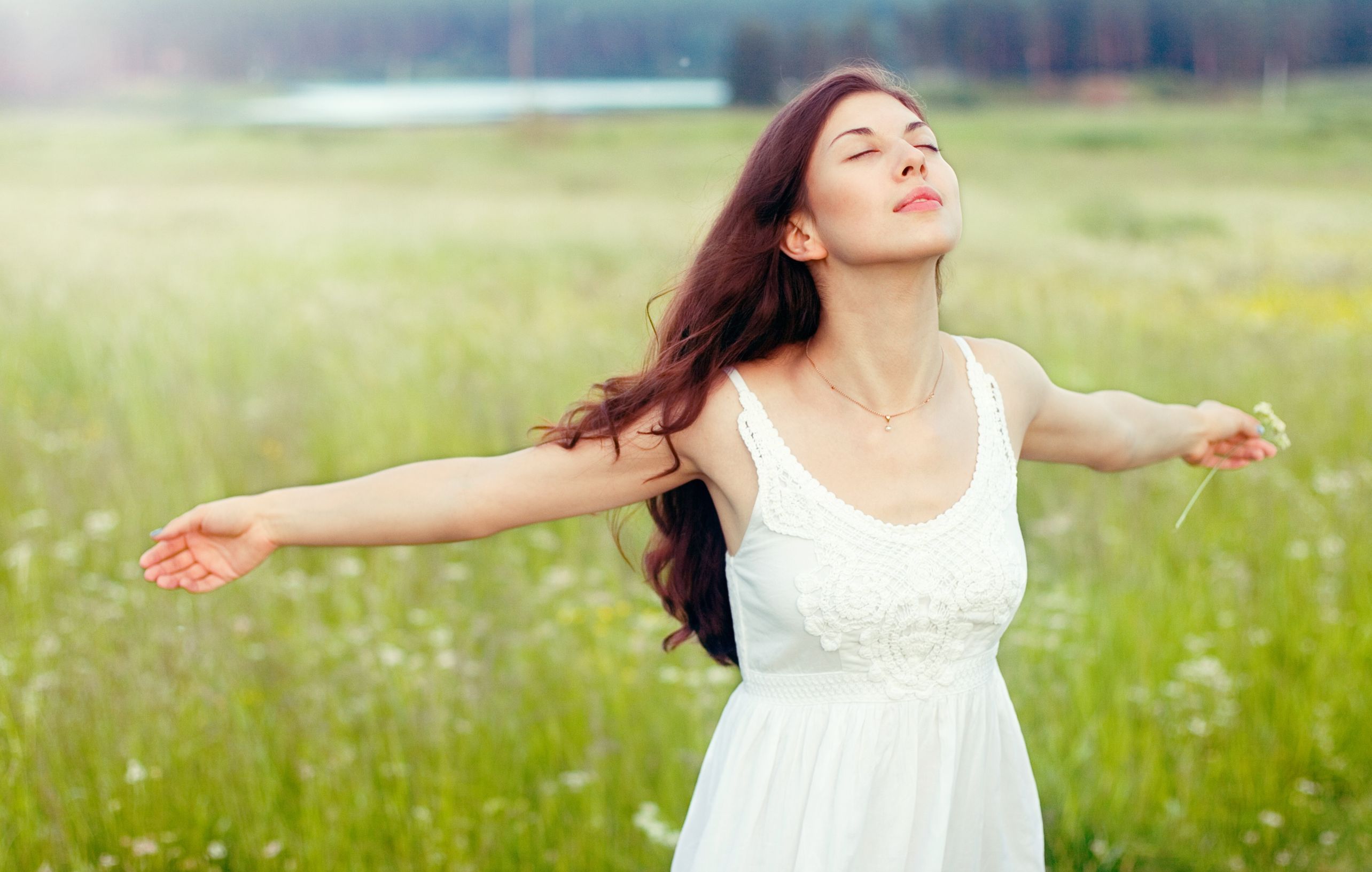 Combating Monday Blues: 5 Ways to Naturally Elevate Your Mood!