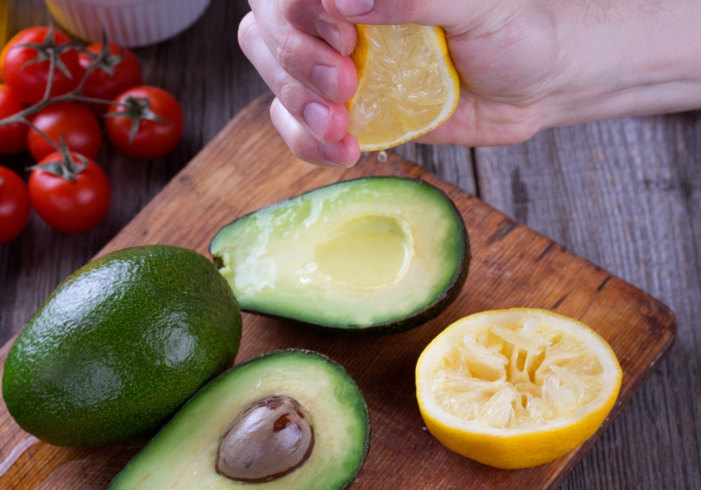 4 Powerful Ways to Ripen Avocados Quickly (+Extra Tips)