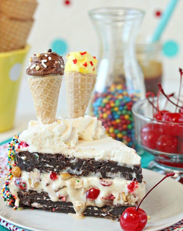Party Rock! 10 Amazing Birthday Cake Ideas for Grown-Ups