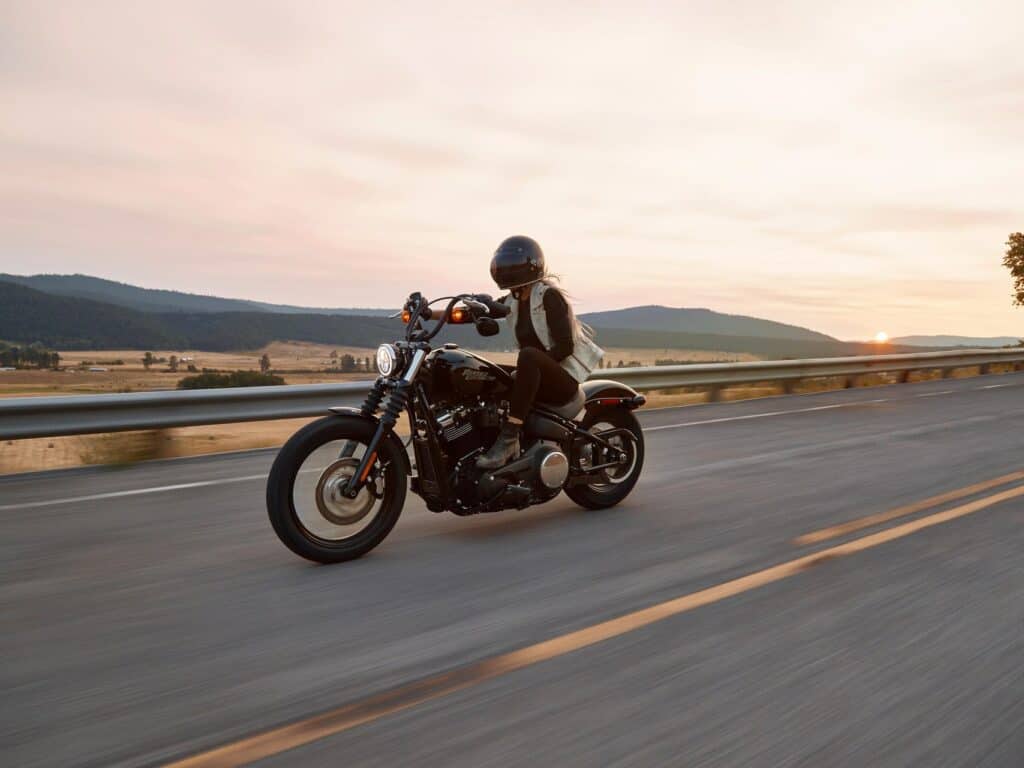12 Essential Riding Tips for New Motorcyclists