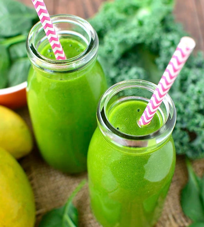 How To Stay Hydrated Besides Drinking Water (+10 Recipes)