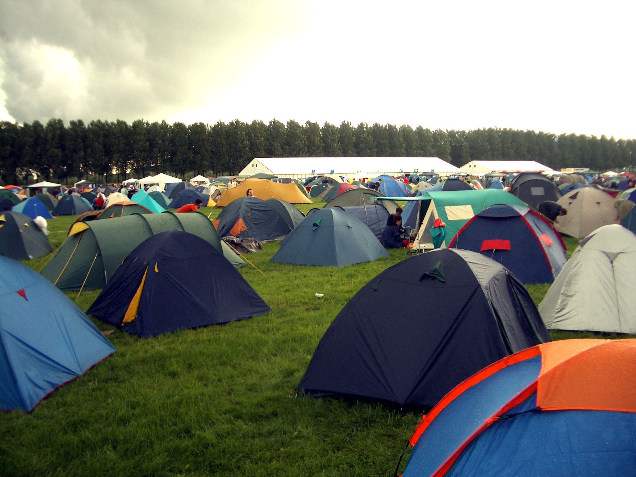 Lowlands_tents