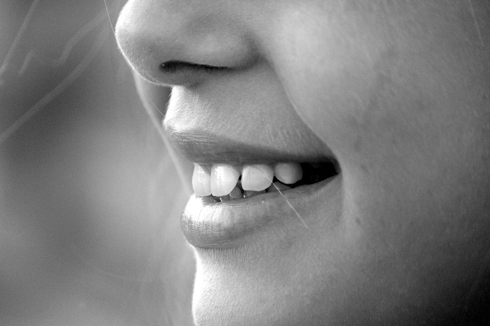 Dental Authorities Say Flossing Hasn’t Been Really Proven To Work