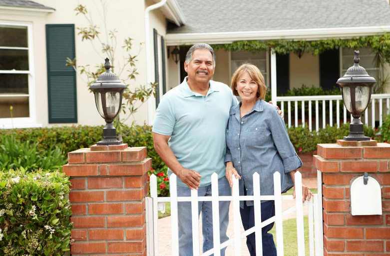 Understanding The Pros and Cons of Reverse Mortgages