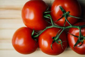 food-wood-tomatoes_small