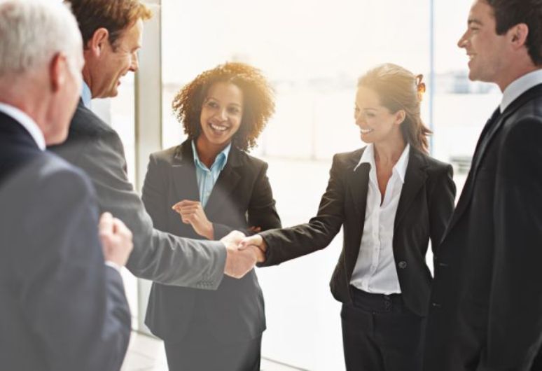 11 Ways to Impress Employers and Network with Your Professionalism